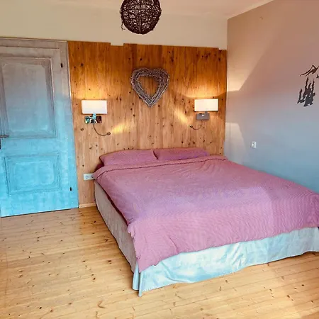 Tauernhaus Madelief ピーゼンドルフ