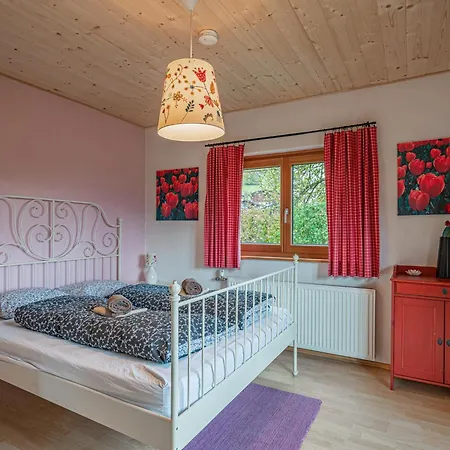 Tauernhaus Madelief Holiday home Piesendorf